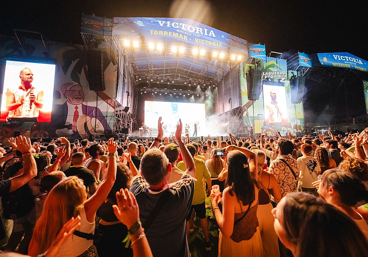 Primer día de Weekdend Beach: vuelve la fiesta de siempre a Torre del Mar