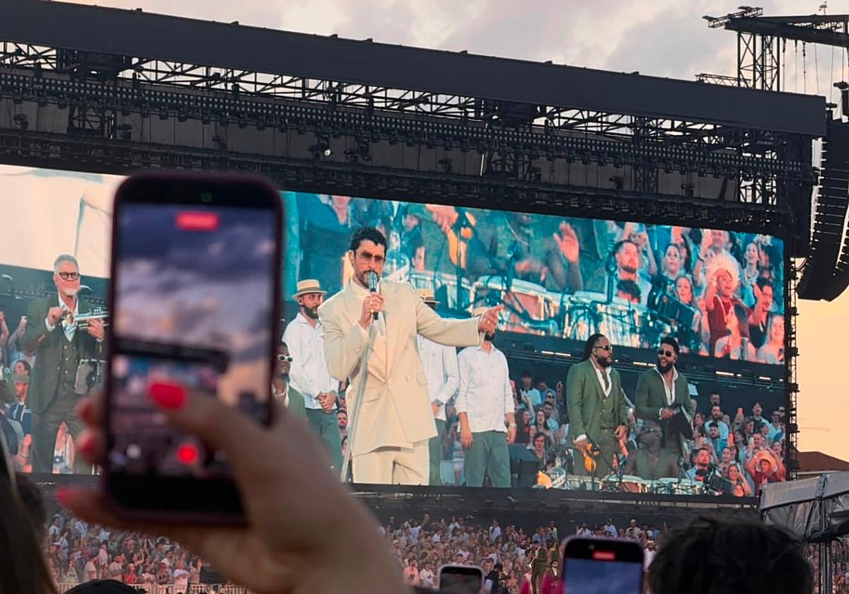 Una tormenta eléctrica de lluvia y granizo obliga a suspender el concierto de Bad Bunny en Milán