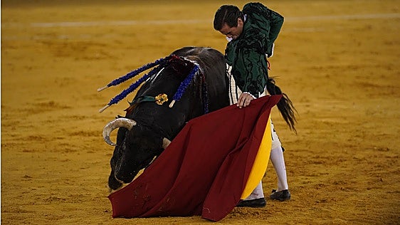 Puerta grande a la torería de Juan Ortega y el valor de David de Miranda en Antequera