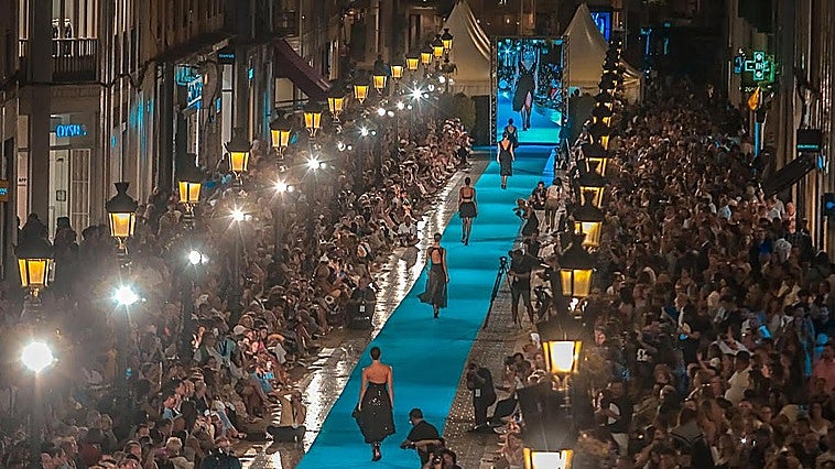Todo lo que debes saber de la Pasarela Larios 2026: diseñadores, horarios o cómo asistir