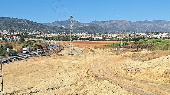 La obra para desdoblar la A-404 en Alhaurín de la Torre ya deja ver el futuro trazado