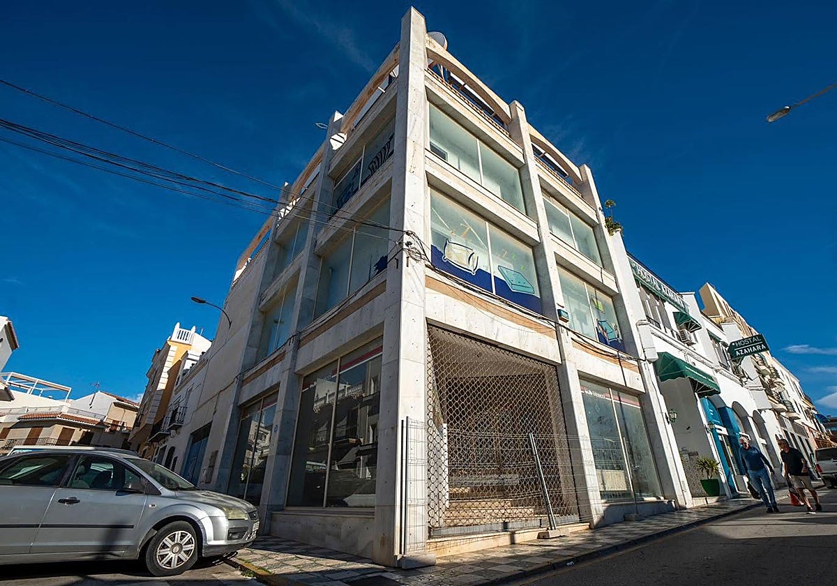 El SAE tendrá nueva oficina en Nerja tras la cesión de un local municipal por 50 años
