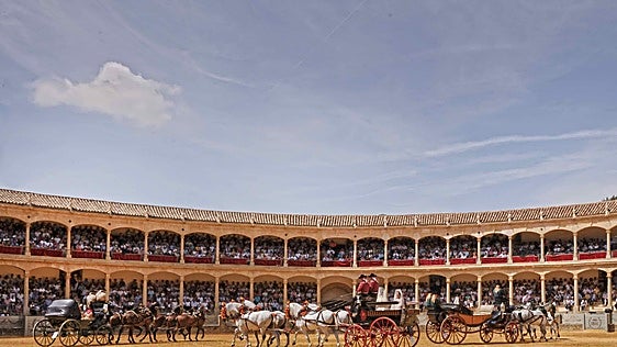 Los enganches vuelven al albero de la plaza de toros de Ronda tras dos años de obras