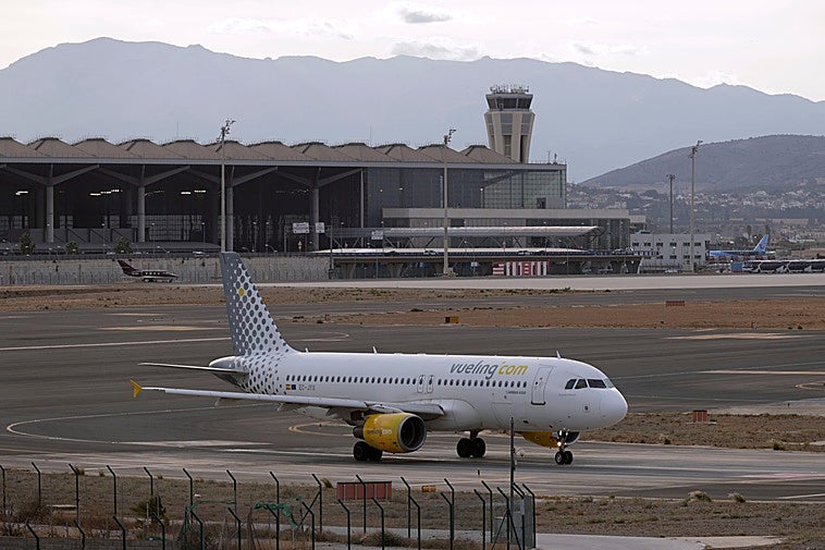 La presencia de un dron no identificado en el aeropuerto de Málaga obliga a desviar varios vuelos