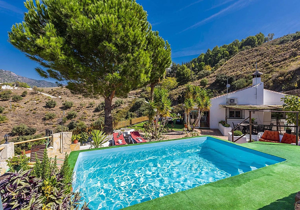 El tirón del turismo rural llena pequeños pueblos de Málaga por las altas ocupaciones en agosto