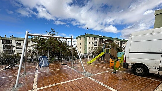 El parque infantil del Fuerte de Ronda duplicará su tamaño y estrenará nuevos juegos