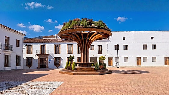 Un 'árbol' con inteligencia artificial echa raíces en Benarrabá para combatir el calor