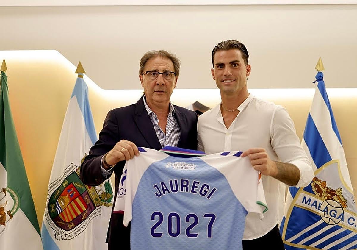 Jauregi renueva con el Málaga por una temporada más