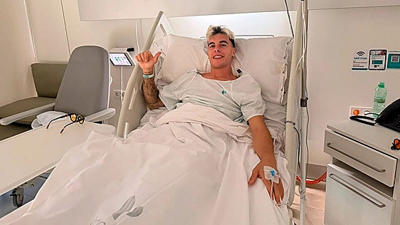 Lobete, ya operado de su grave lesión de rodilla