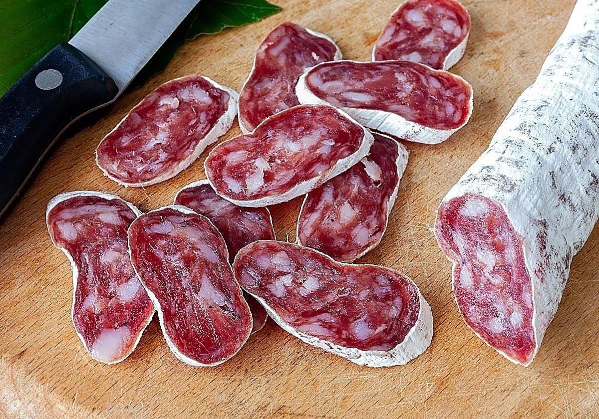 Alerta alimentaria tras detectar salmonella en un salchichón vendido en Andalucía