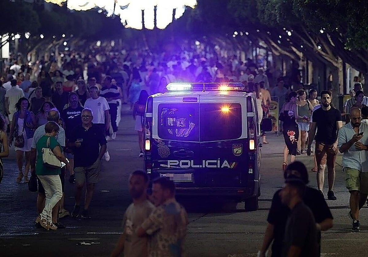 Investigan una agresión a un joven al que rajaron con una botella en la Feria de Málaga