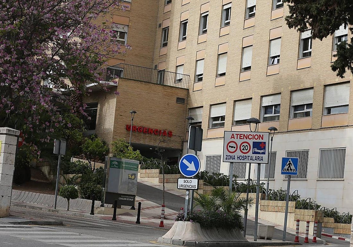 En estado crítico un hombre de 44 años tras ser golpeado por el portero de un bar de copas en Fuengirola