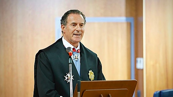 El nuevo fiscal jefe de Málaga asume el cargo con la vista puesta en el crimen organizado, la violencia de género y los menores