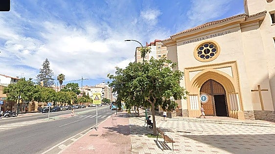 Herida una motorista tras un alcance con un coche en el entorno de la avenida Juan XXIII de Málaga