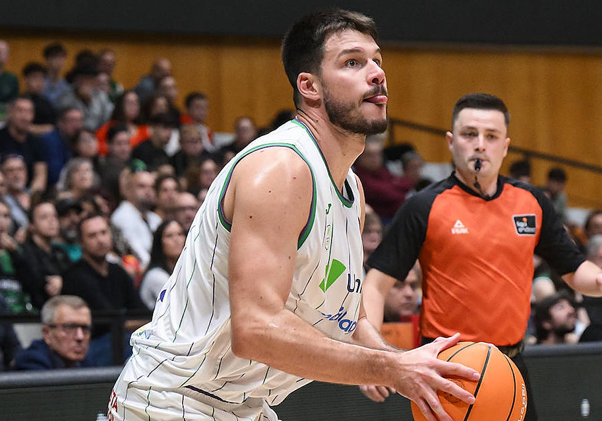 El Unicaja confirma la continuidad de Barreiro una temporada más
