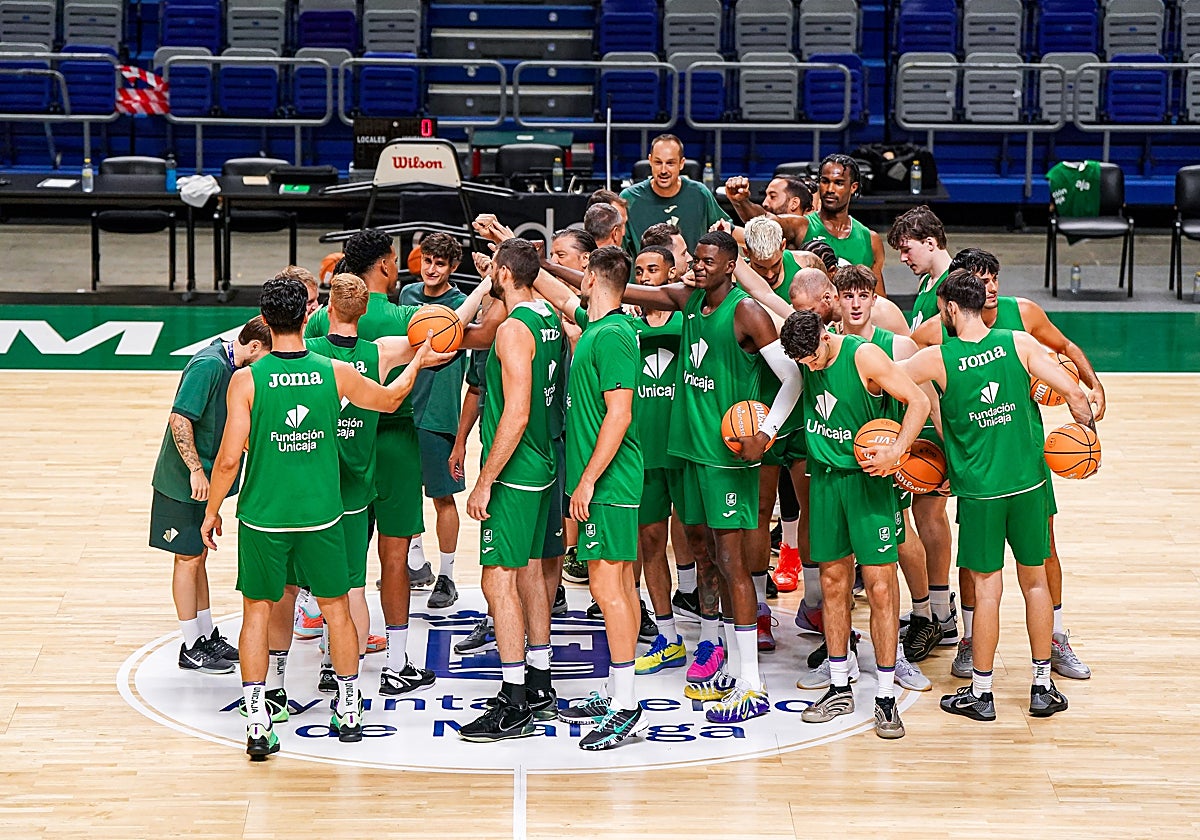 El Unicaja vuelve al trabajo con cuatro canteranos y una cara nueva