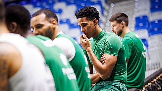 Tyson Pérez se sincera: «La lesión es peor de lo que me esperaba»
