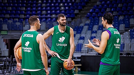 ¿Dos fichajes más para el Unicaja?