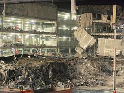 Vista del módulo D del aparcamiento de la Terminal T-4 del Aeropuerto madrileño de Barajas  tras el atentado del 30 de diciembre de 2006. /EFE