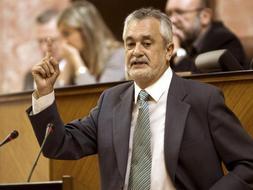 El candidato del PSOE-A, José Antonio Griñán, nuevo presidente de la Junta de Andalucía en sustitución de Manuel Chaves. / Efe