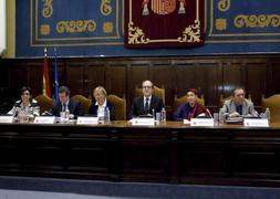El Pacto por la Educación defiende el plurilingüismo y la autoridad del profesor