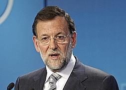 Rajoy: «Lo decisivo es una nota de ETA diciendo que se disuelven»