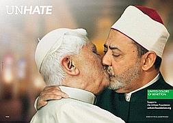 Benetton retira un polémico anuncio con el papa y un imán como protagonistas