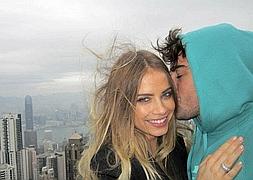 Fernando Alonso y Xenia Tchoumitcheva. / Vídeo: Europa Press