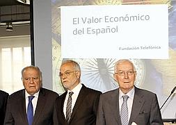 Enrique Iglesias, Javier Nadal y Víctor García de la Concha / Efe