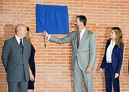 Los Príncipes, Wert y Cospedal, durante la inauguración del curso escolar 2012-2013. / Efe | Atlas