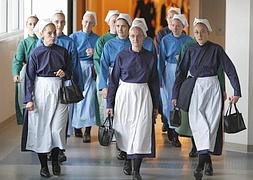Miembros de la comunidad religiosa amish en los jugados de Cleveland. / Efe