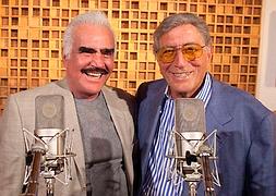 Tony Bennet, junto a Vicente Fernández. / Sony Music