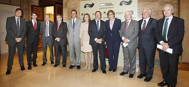 Foto de familia de organizadores y autoridades en la presentación en Madrid. / Justo Rodríguez
