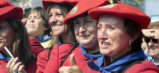 Jone Artola participa en el homenaje a la Txupinera