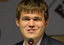 Magnus Carlsen, tras convertirse en Campeón del Mundo. / Manjunath Kiran (AFP)