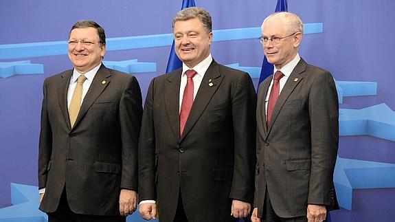 Barroso, Poroshenko y Van Rompuy. 