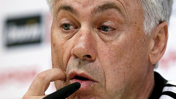 Ancelotti, durante una rueda de prensa. 