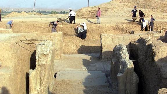 Excavaciones arqueológicas en Nimrud. 
