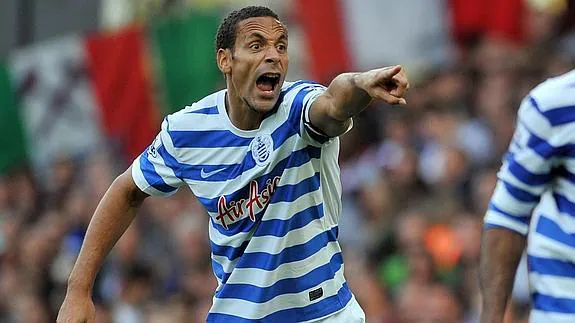 Rio Ferdinand, durante un partido con el QPR. 