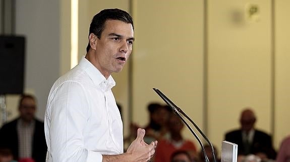 Pedro Sánchez, ayer en Zaragoza.