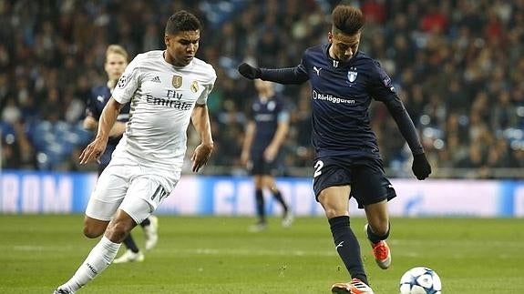 Casemiro, durante el partido ante el Malmö. 