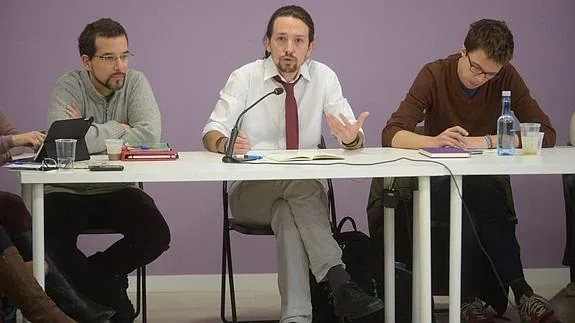 Sergio Pascual, Pablo Iglesias e Íñigo Errejón, durante una reunión del Consejo Ciudadano de Podemos