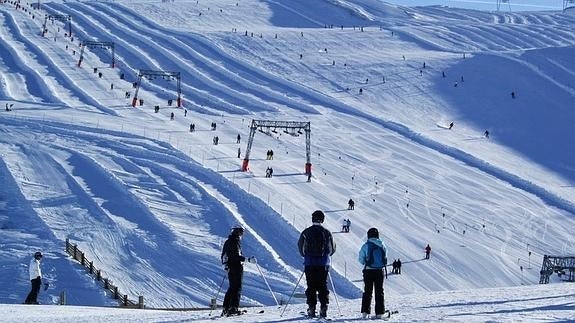 El glaciar de Les Deux Alpes se ha convertido en la principal atracción veraniega en el país galo