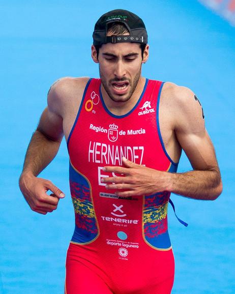 Vicente Hernández, en el Campeonato de Europa de Triatlón. 