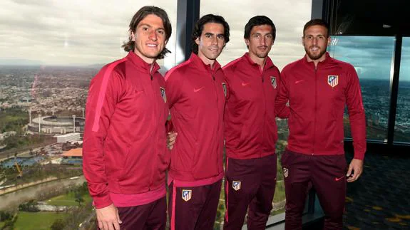 Jugadores del Atlético de Madrid, durante una visita al Eureka Skydeck de Melbourne. 