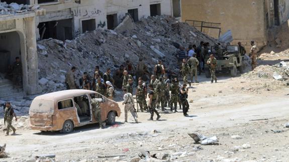 El régimen sirio arrebató a facciones islámicas parte de un barrio de Alepo.