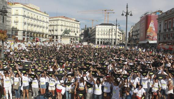 Manifestación de Pacma contra los festejos taurinos en la Puerta del Sol de Madrid.