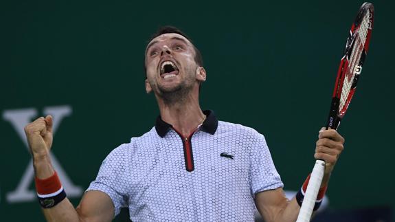 Bautista, durante el partido ante Djokovic. 