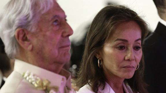 Mario Vargas Llosa e Isabel Preysler. 