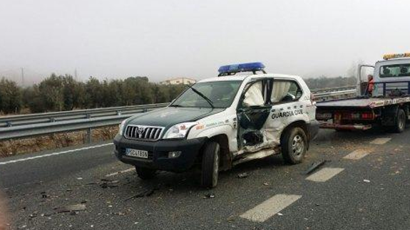 Así quedó la patrulla de la Guardia Civil contra la que colisionó el kamikaze.